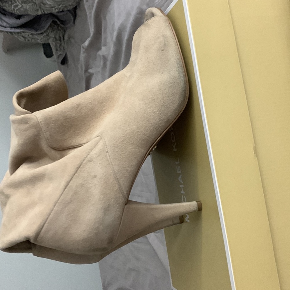 Booties - Picture 5 of 6